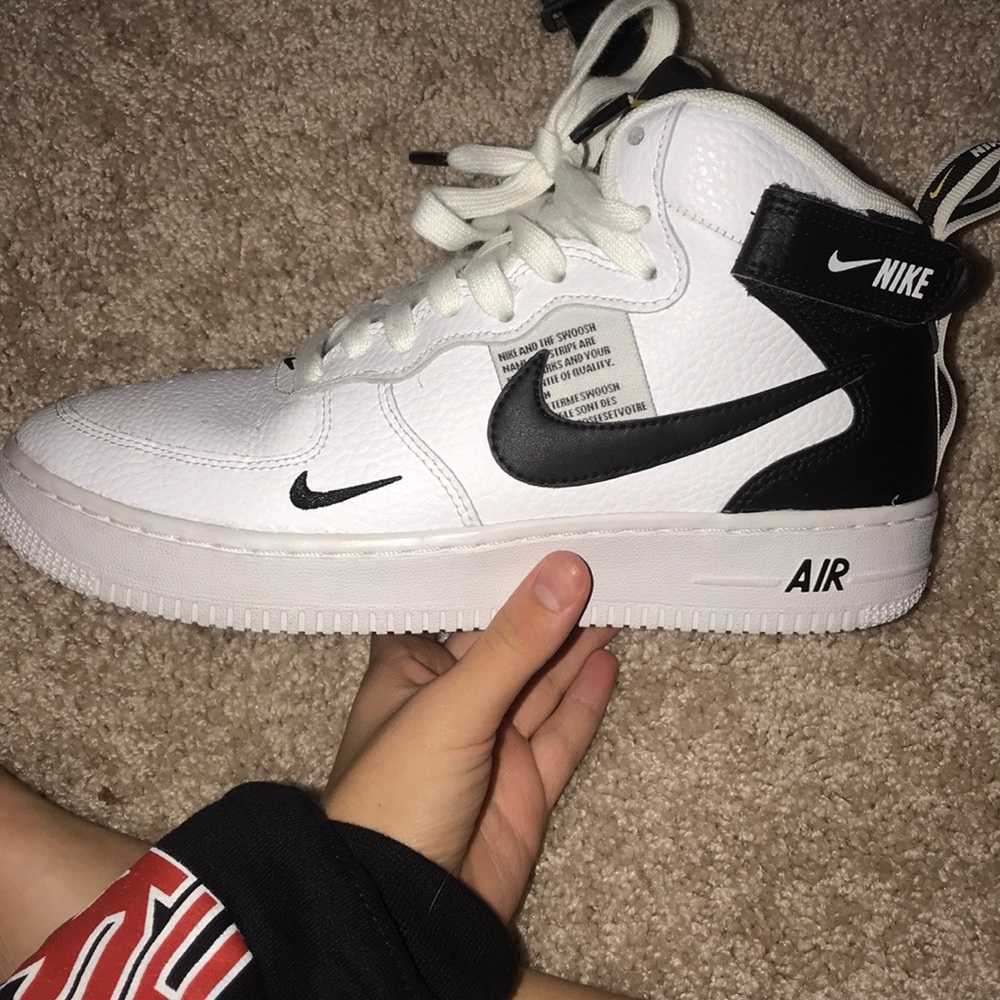 air force 1 mids